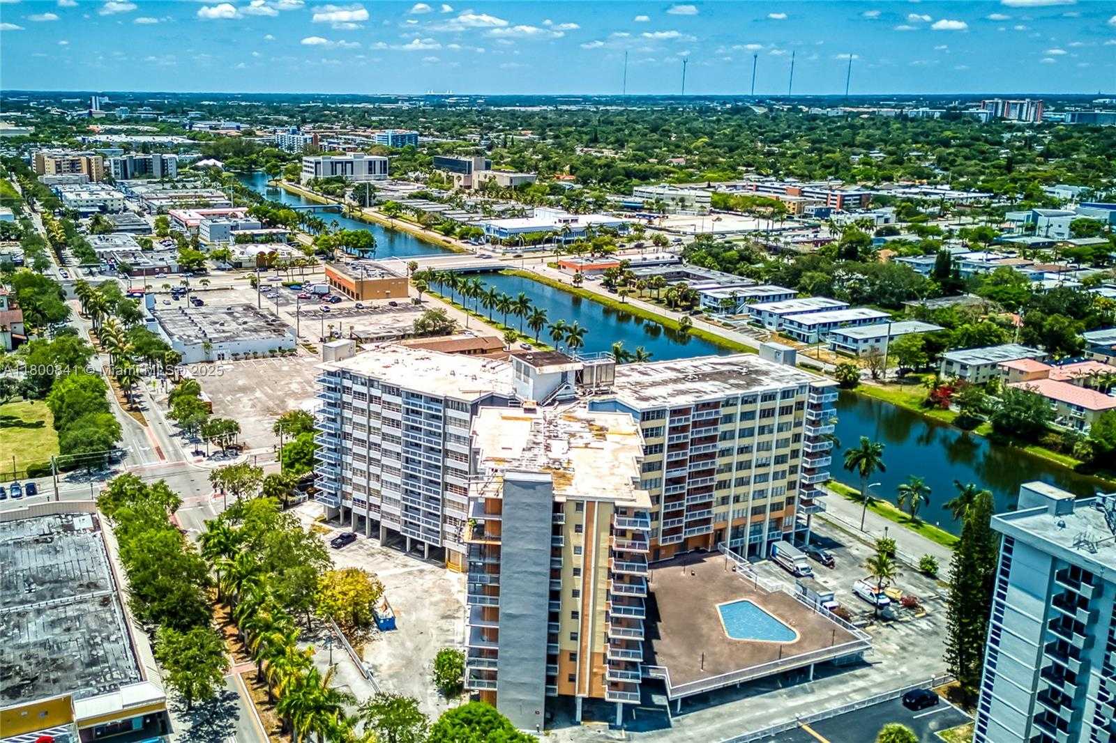 Small Image of 2025 NORTH EAST 164TH ST #907, North Miami Beach Number 43