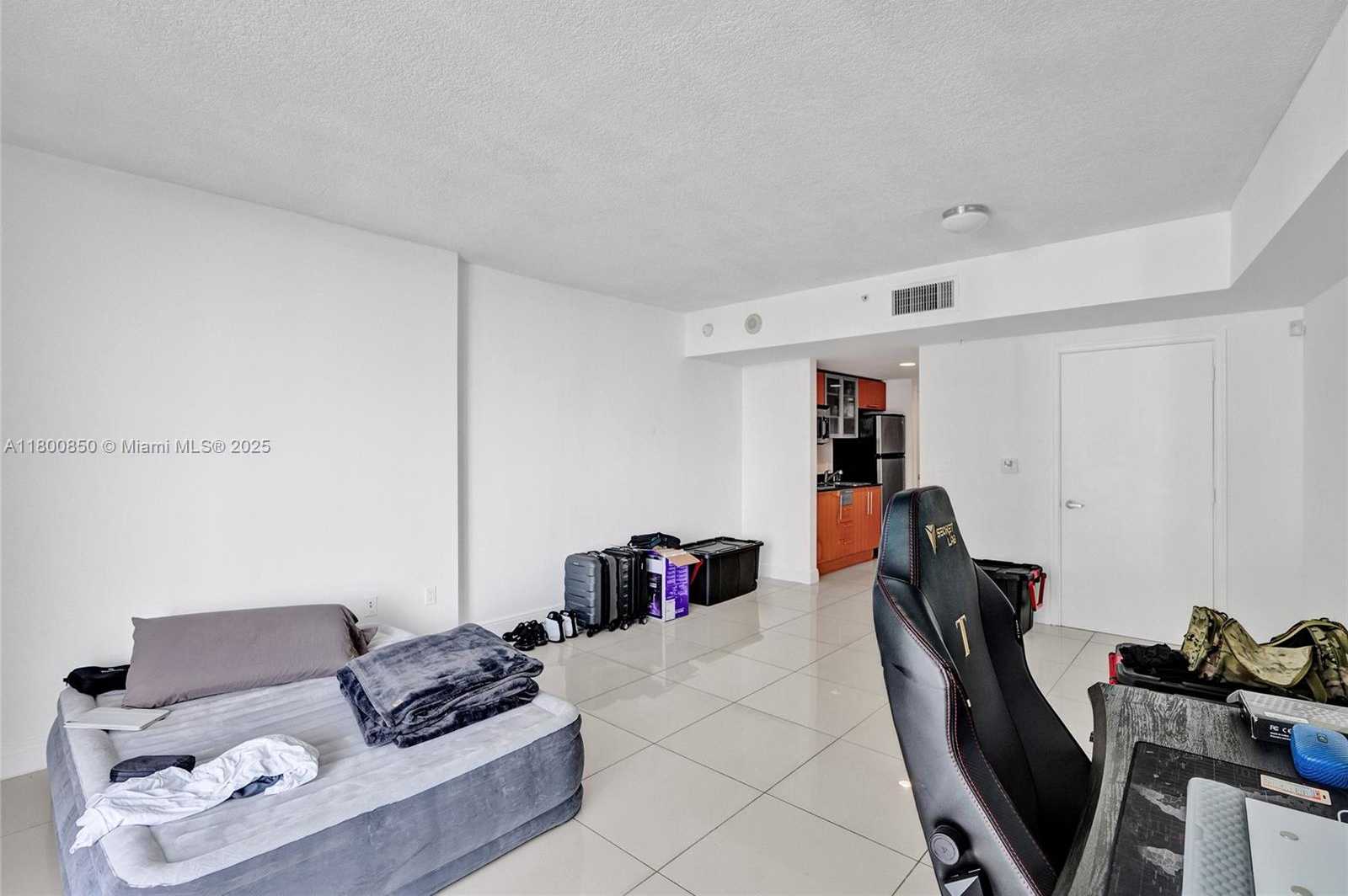 Small Image of 1750 NORTH BAYSHORE DR #4007, Miami Number 14