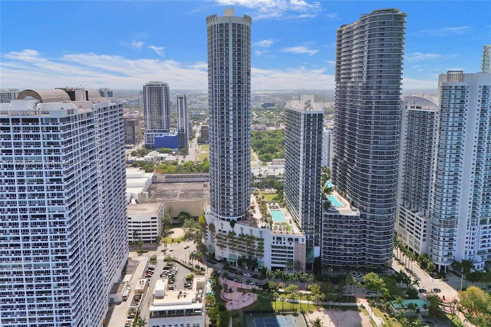 Small Image of 1750 NORTH BAYSHORE DR #4007, Miami Number 22