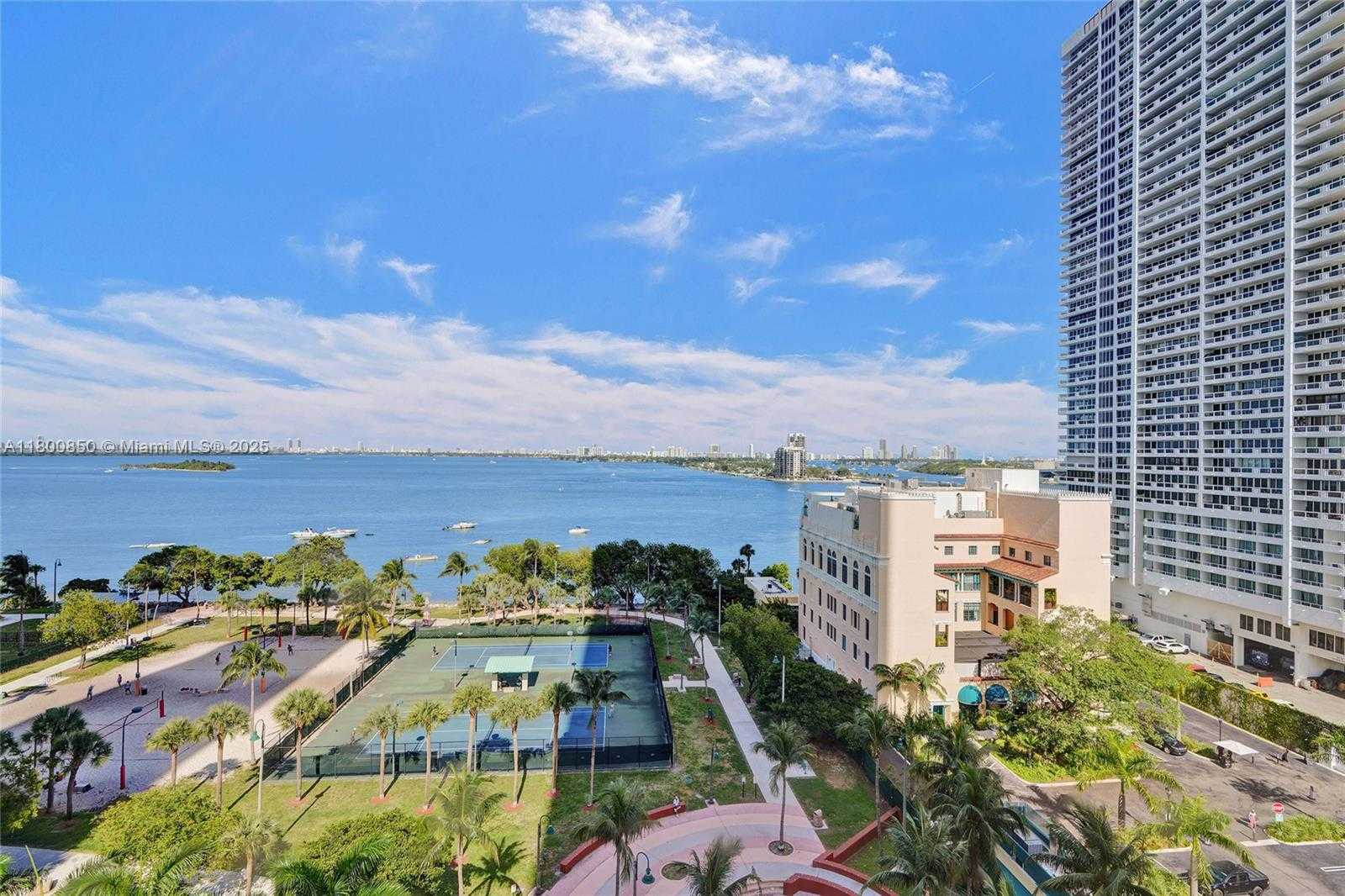 Small Image of 1750 NORTH BAYSHORE DR #4007, Miami Number 4