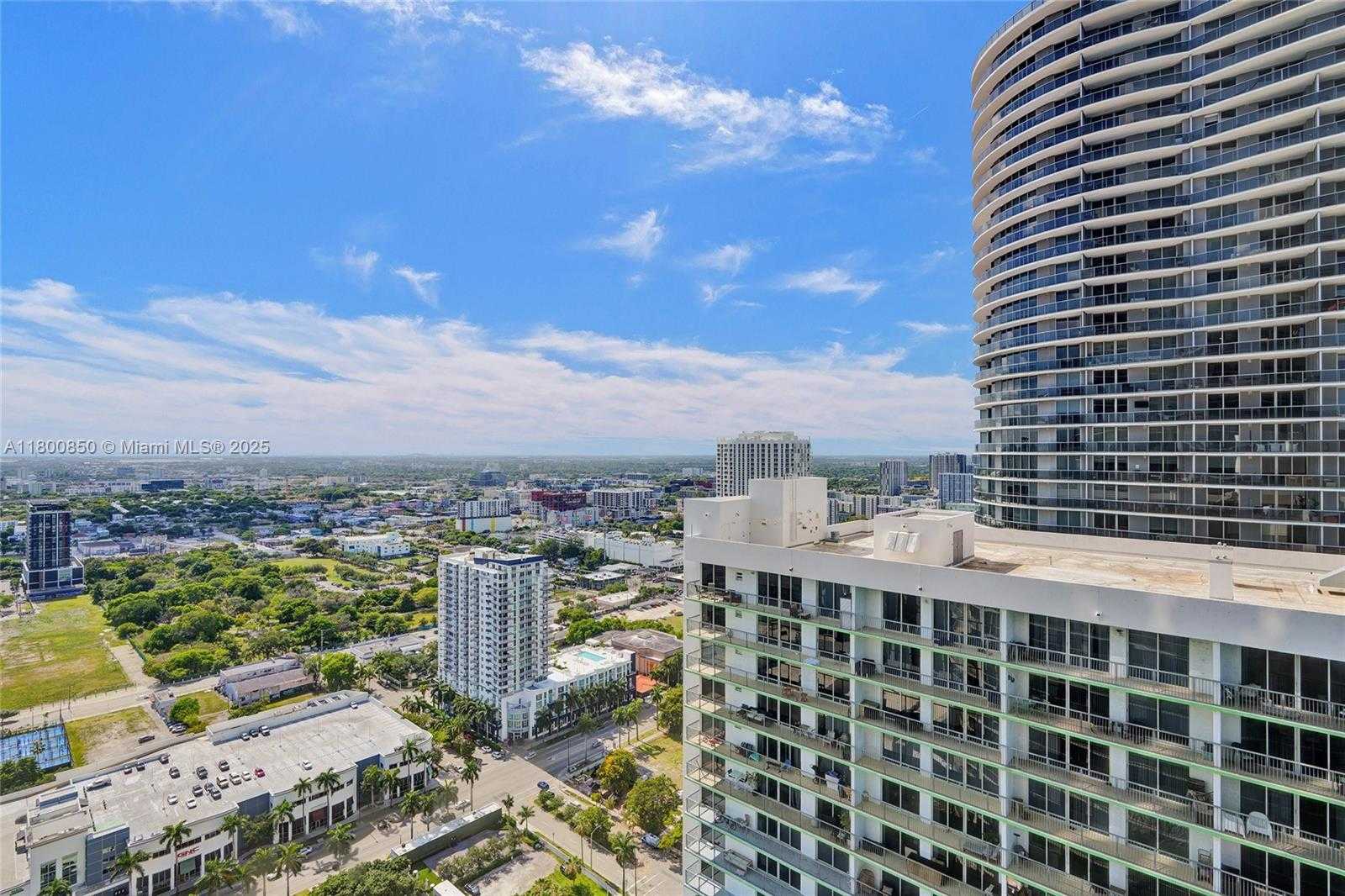Small Image of 1750 NORTH BAYSHORE DR #4007, Miami Number 5