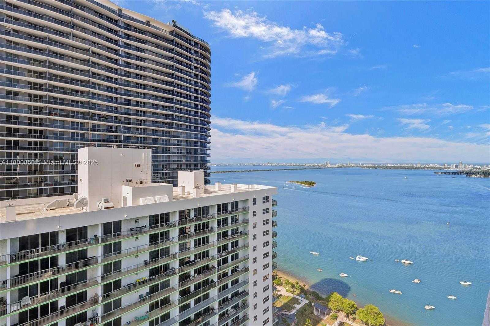 Small Image of 1750 NORTH BAYSHORE DR #4007, Miami Number 7