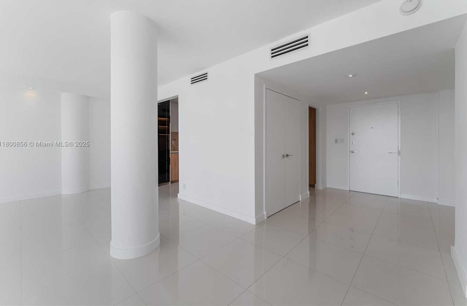 Small Image of 900 BAY DR #904, Miami Beach Number 14