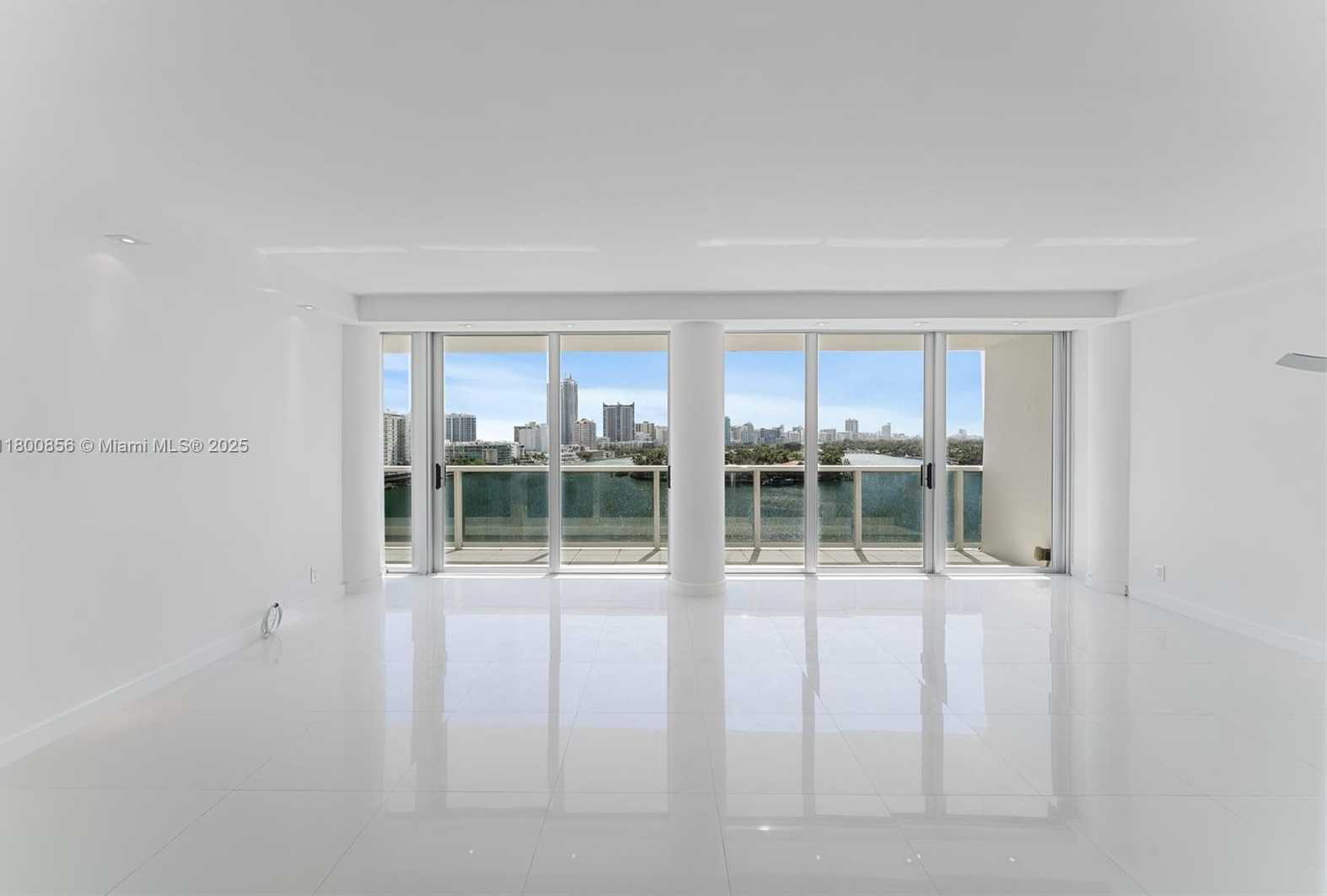 Small Image of 900 BAY DR #904, Miami Beach Number 15