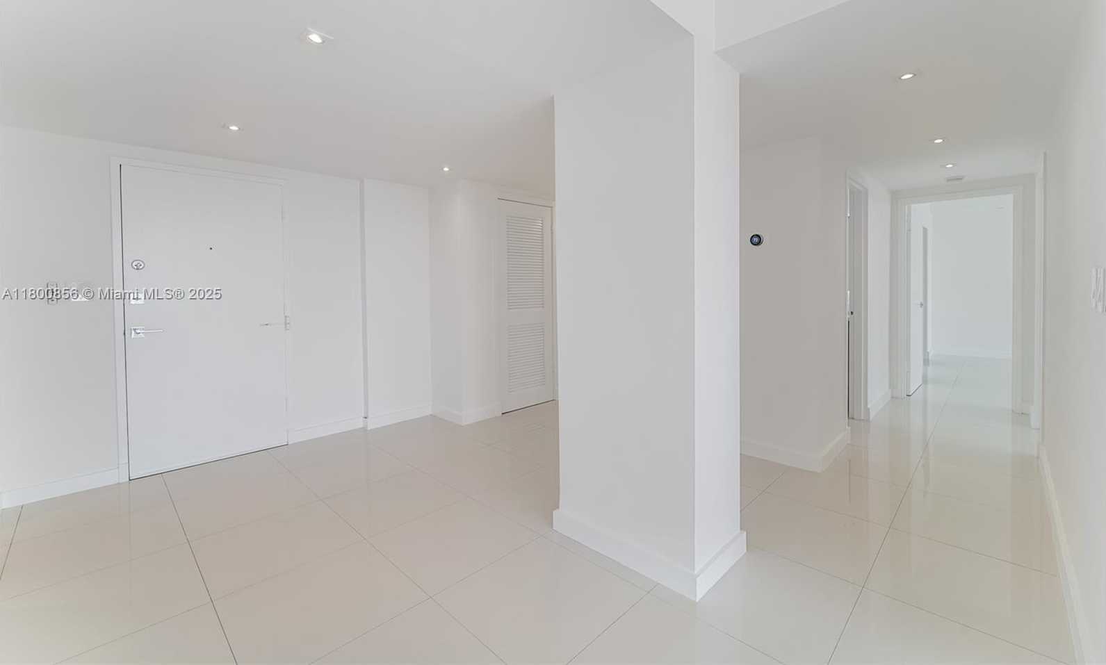 Small Image of 900 BAY DR #904, Miami Beach Number 20