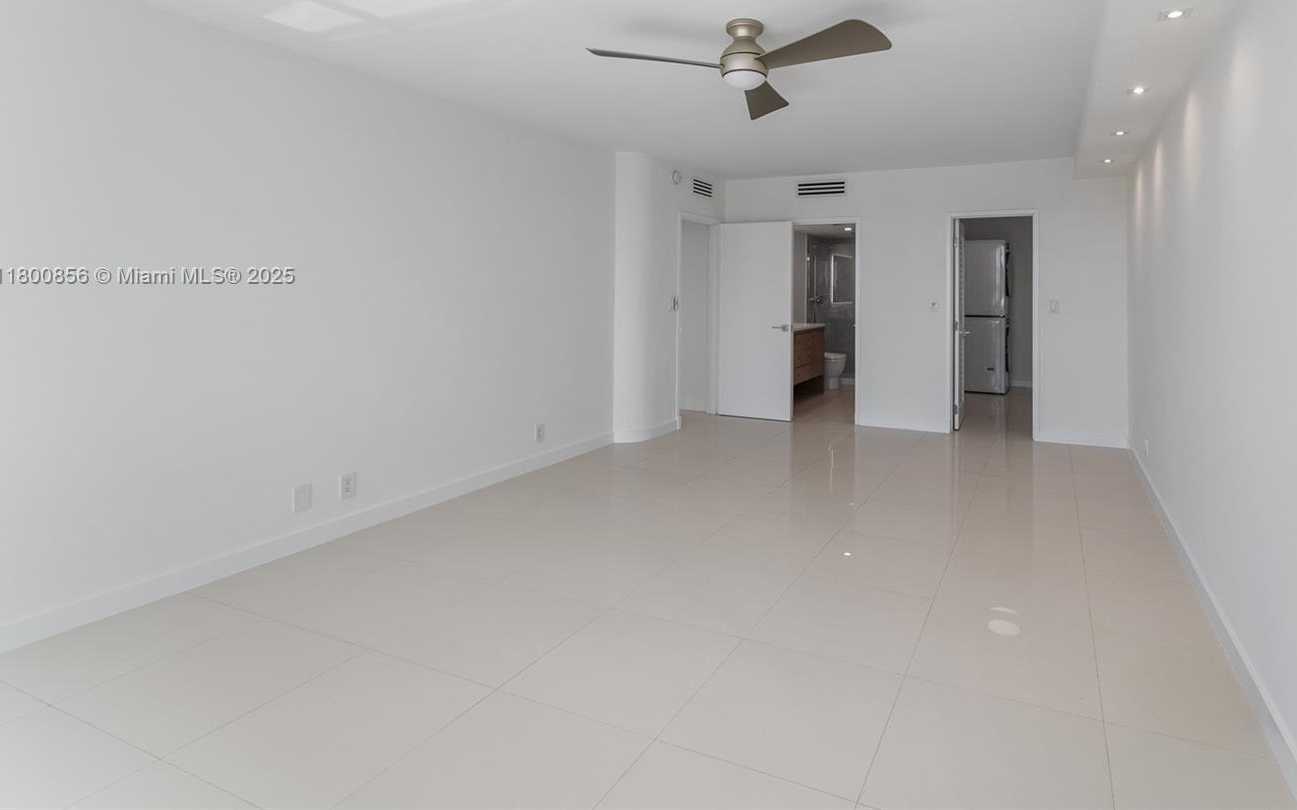 Small Image of 900 BAY DR #904, Miami Beach Number 23