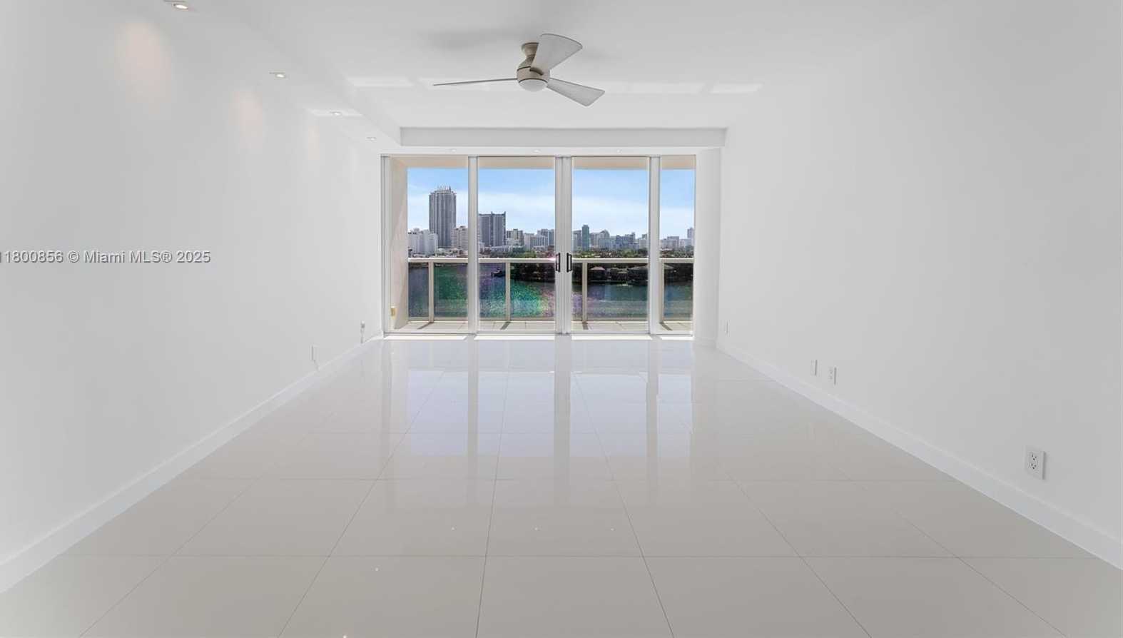 Small Image of 900 BAY DR #904, Miami Beach Number 25