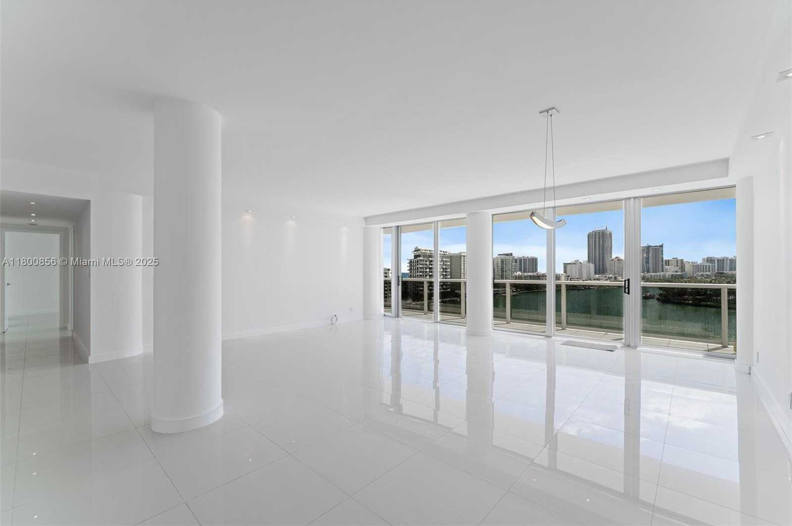 Small Image of 900 BAY DR #904, Miami Beach Number 4