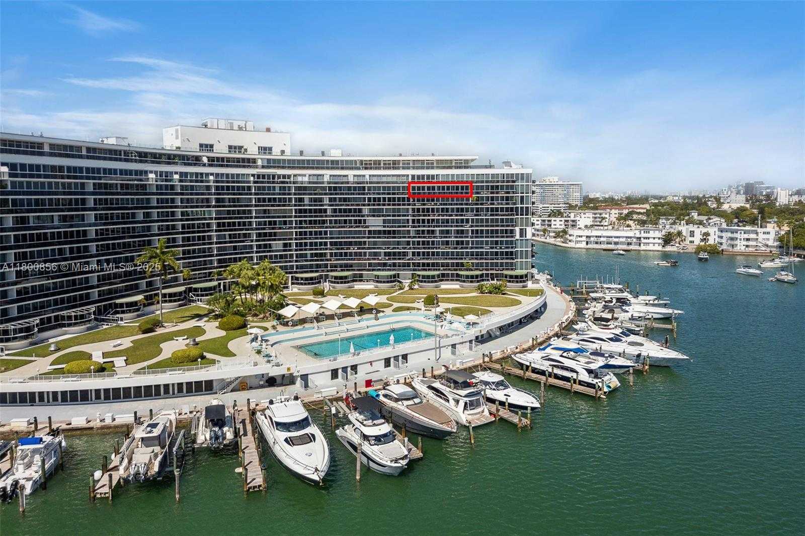 Small Image of 900 BAY DR #904, Miami Beach Number 44