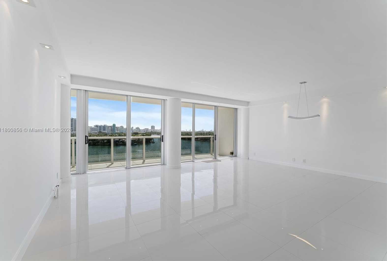 Small Image of 900 BAY DR #904, Miami Beach Number 5