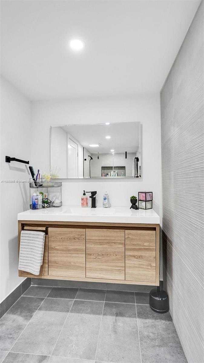 Small Image of 1201 SOUTH OCEAN DR #404N, Hollywood Number 18
