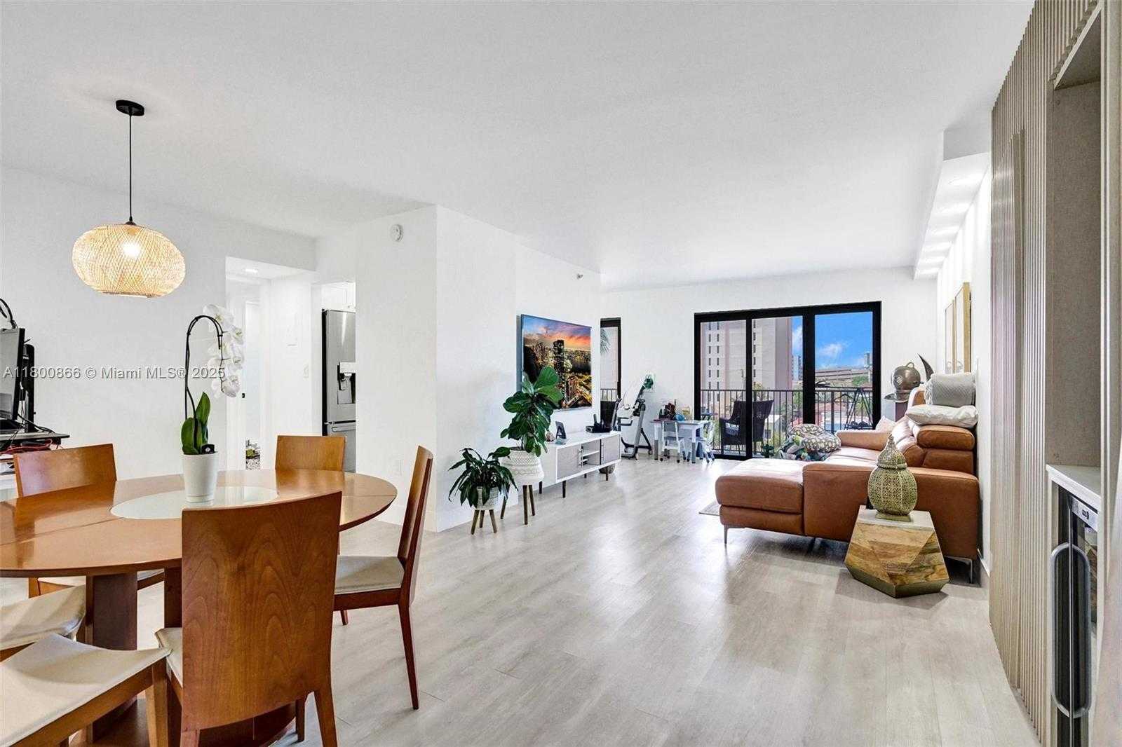 Small Image of 1201 SOUTH OCEAN DR #404N, Hollywood Number 3