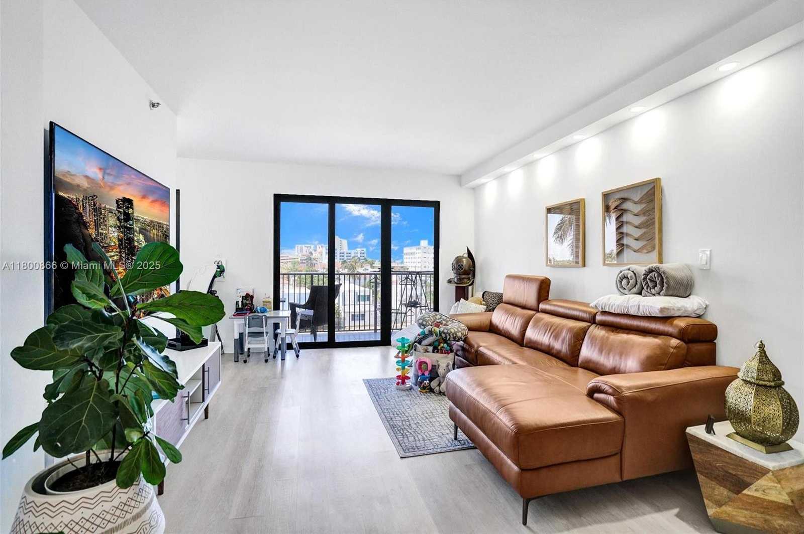 Small Image of 1201 SOUTH OCEAN DR #404N, Hollywood Number 5