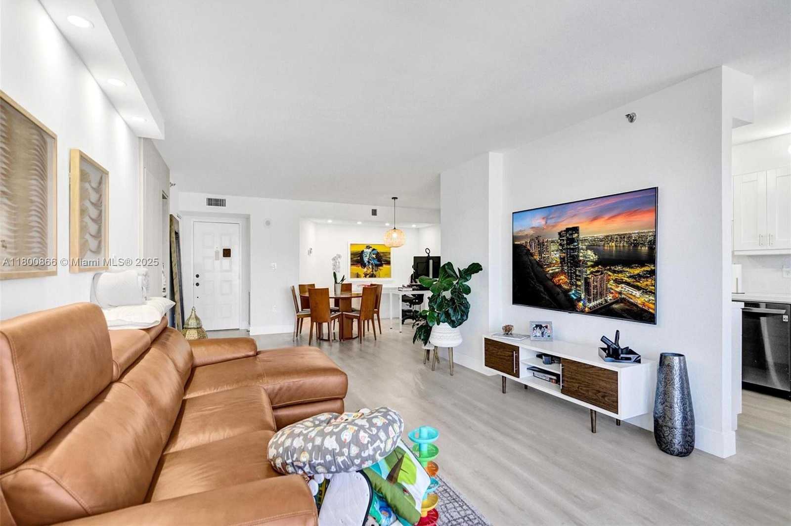 Small Image of 1201 SOUTH OCEAN DR #404N, Hollywood Number 6