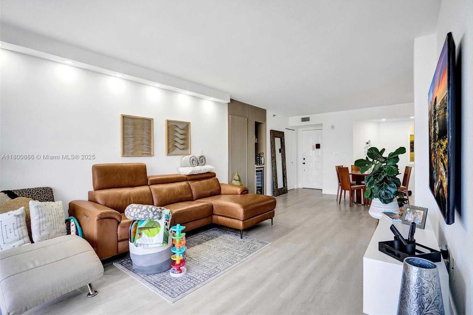 Small Image of 1201 SOUTH OCEAN DR #404N, Hollywood Number 7