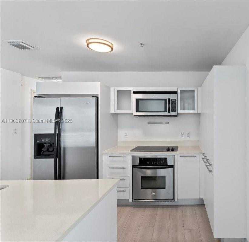 Small Image of 1900 NORTH BAYSHORE DR #1810, Miami Number 10