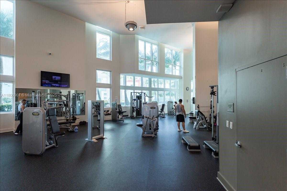 Small Image of 1900 NORTH BAYSHORE DR #1810, Miami Number 24