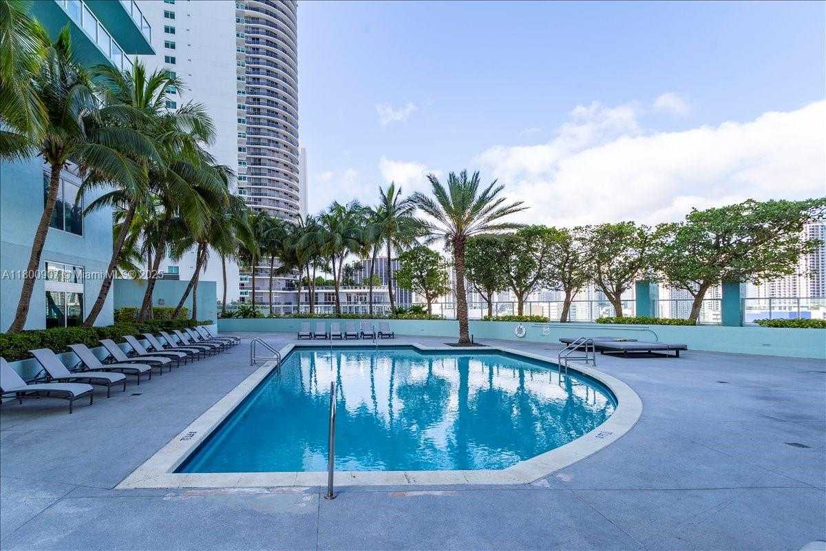 Small Image of 1900 NORTH BAYSHORE DR #1810, Miami Number 32