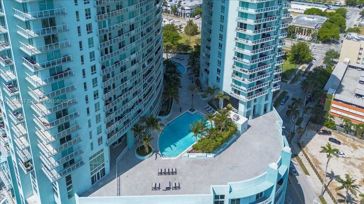 Small Image of 1900 NORTH BAYSHORE DR #1810, Miami Number 33