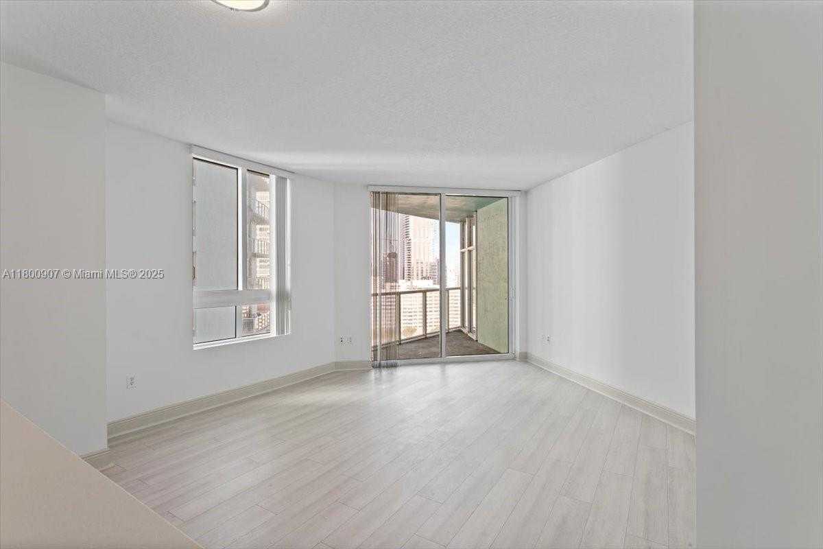 Small Image of 1900 NORTH BAYSHORE DR #1810, Miami Number 8