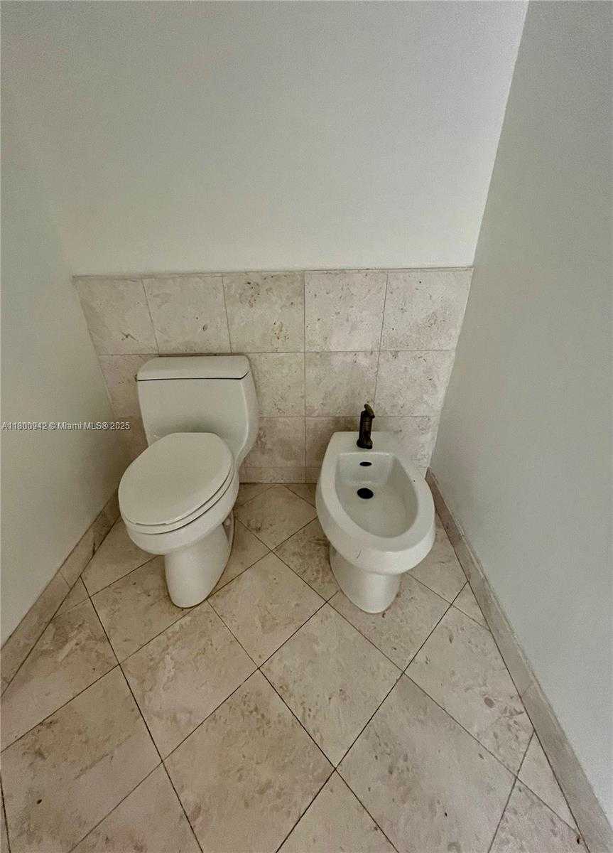 Small Image of 901 BRICKELL KEY BLVD #603, Miami Number 20