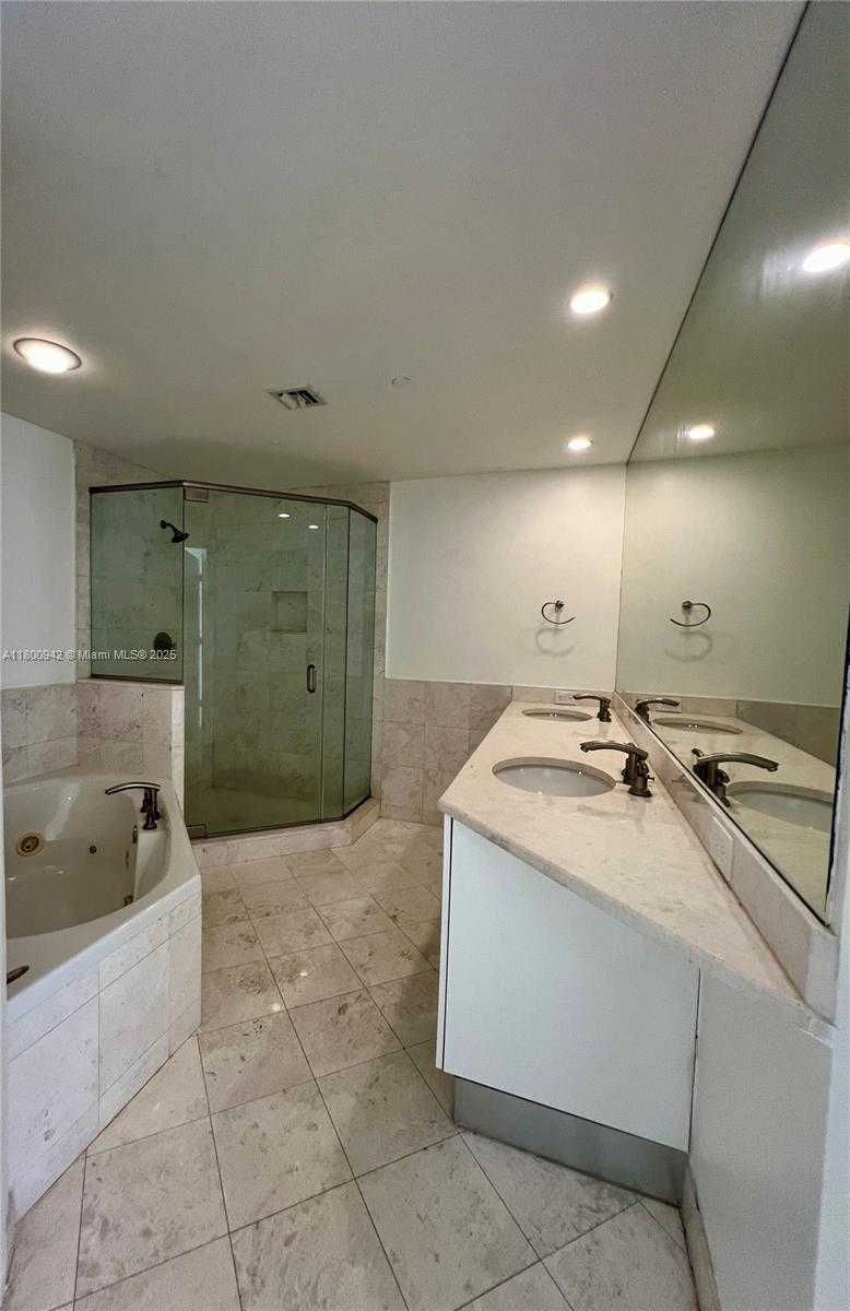 Small Image of 901 BRICKELL KEY BLVD #603, Miami Number 24