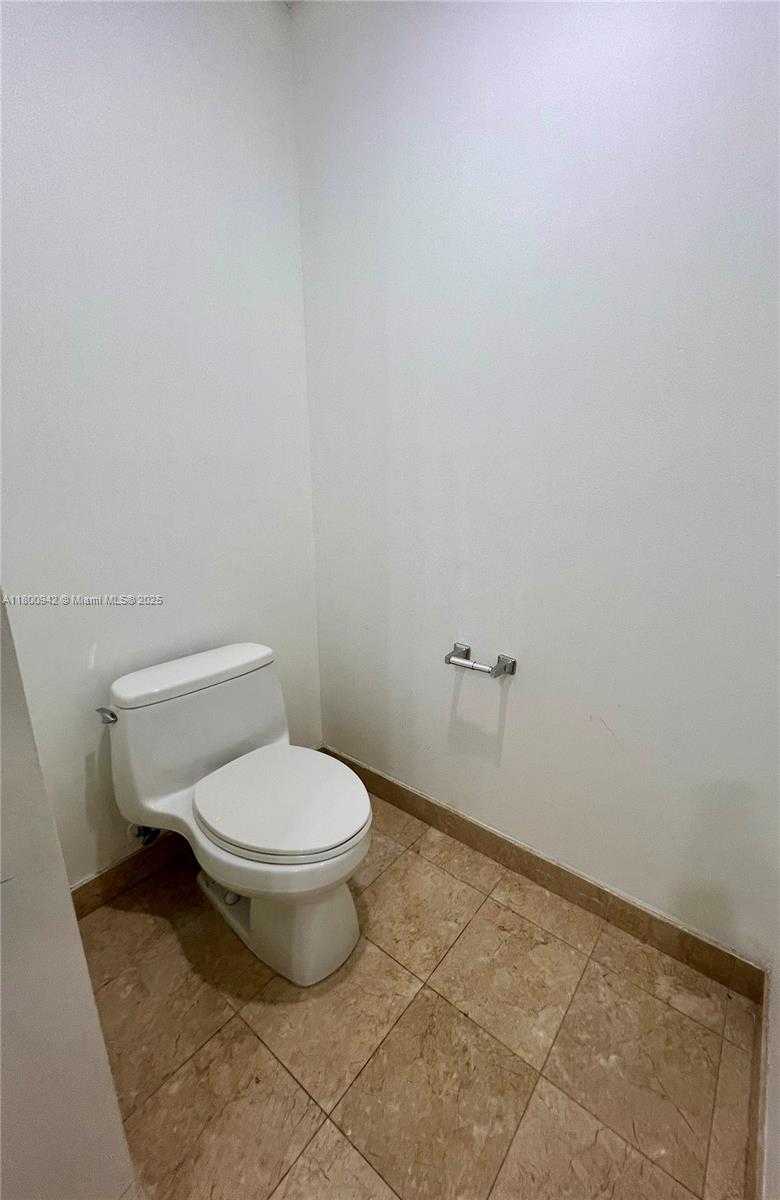 Small Image of 901 BRICKELL KEY BLVD #603, Miami Number 32