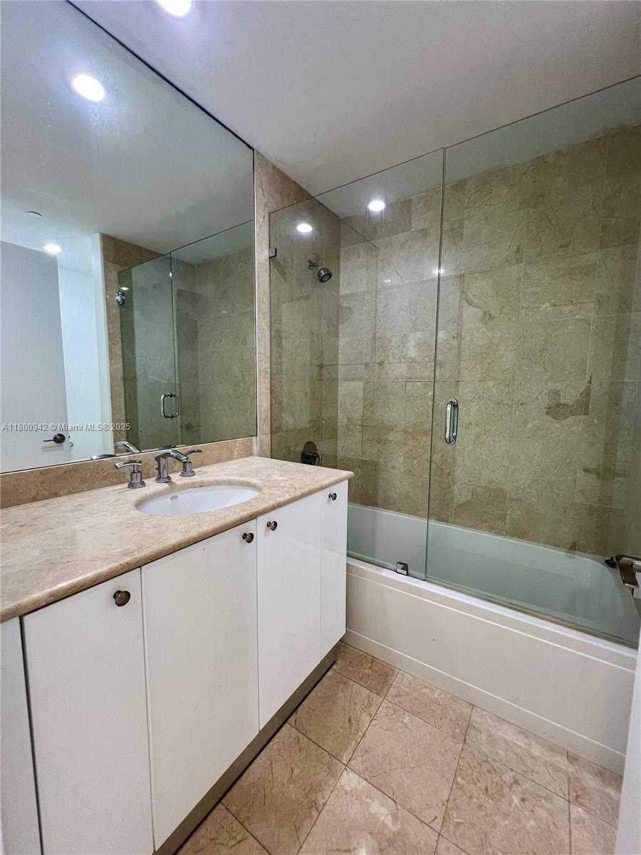 Small Image of 901 BRICKELL KEY BLVD #603, Miami Number 33