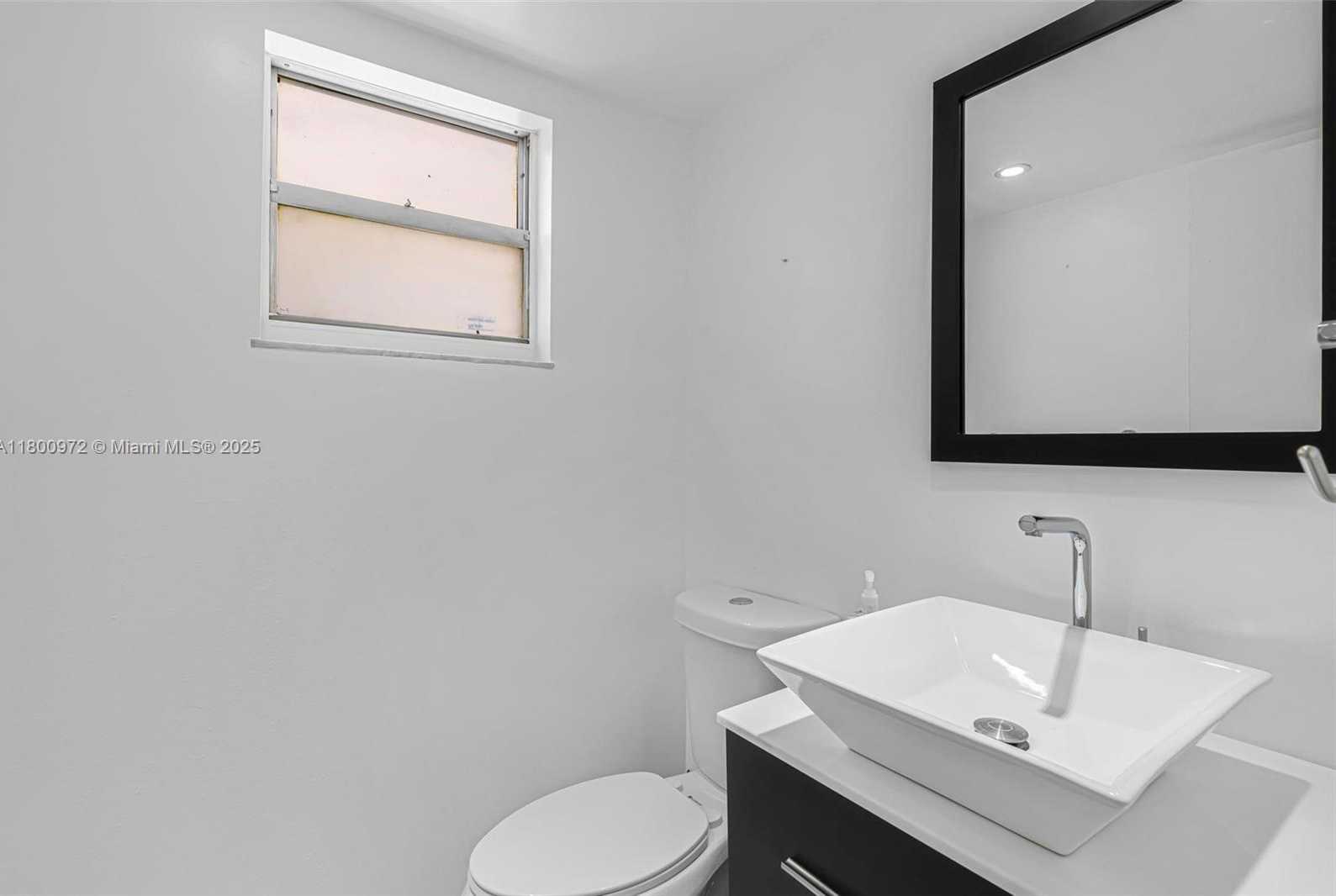 Small Image of 8713 NORTH EAST 4TH AVE RD #8713, Miami Shores Number 11
