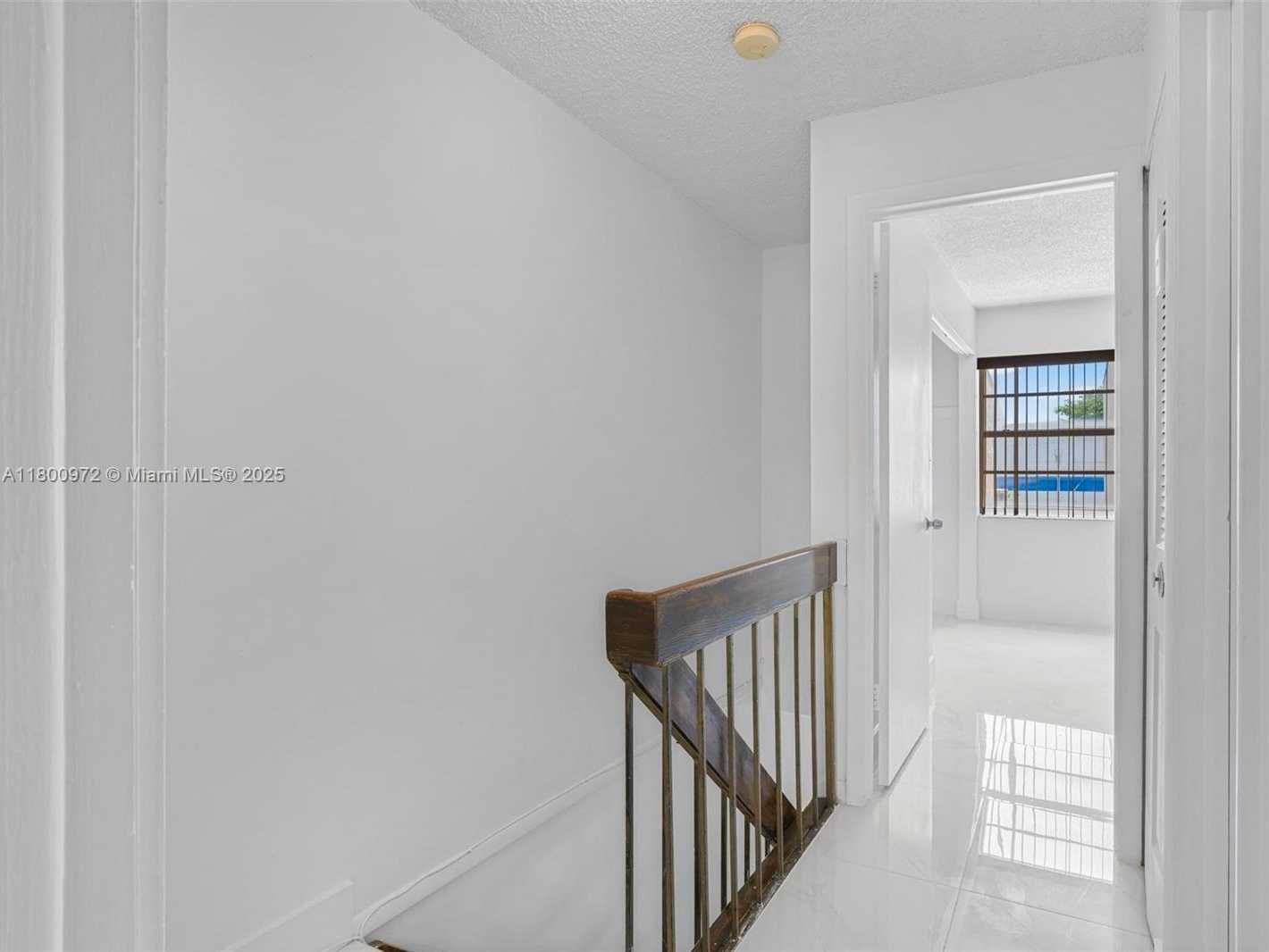 Small Image of 8713 NORTH EAST 4TH AVE RD #8713, Miami Shores Number 12