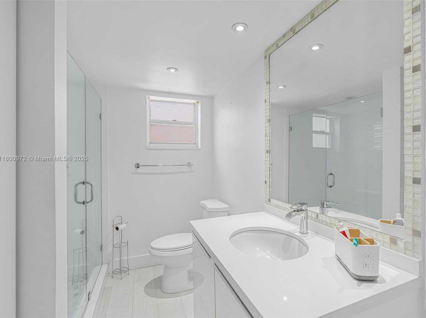 Small Image of 8713 NORTH EAST 4TH AVE RD #8713, Miami Shores Number 16