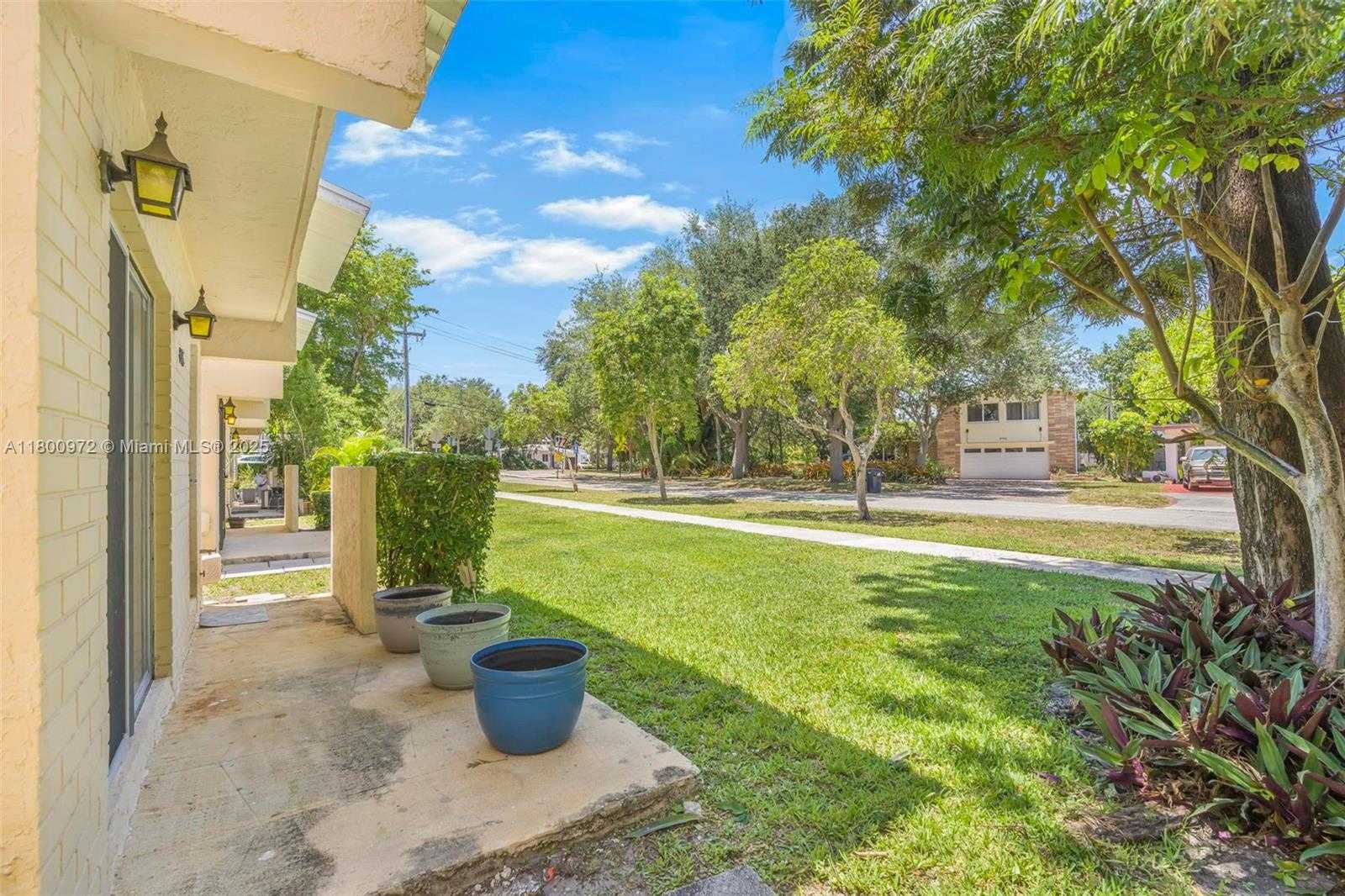 Small Image of 8713 NORTH EAST 4TH AVE RD #8713, Miami Shores Number 18