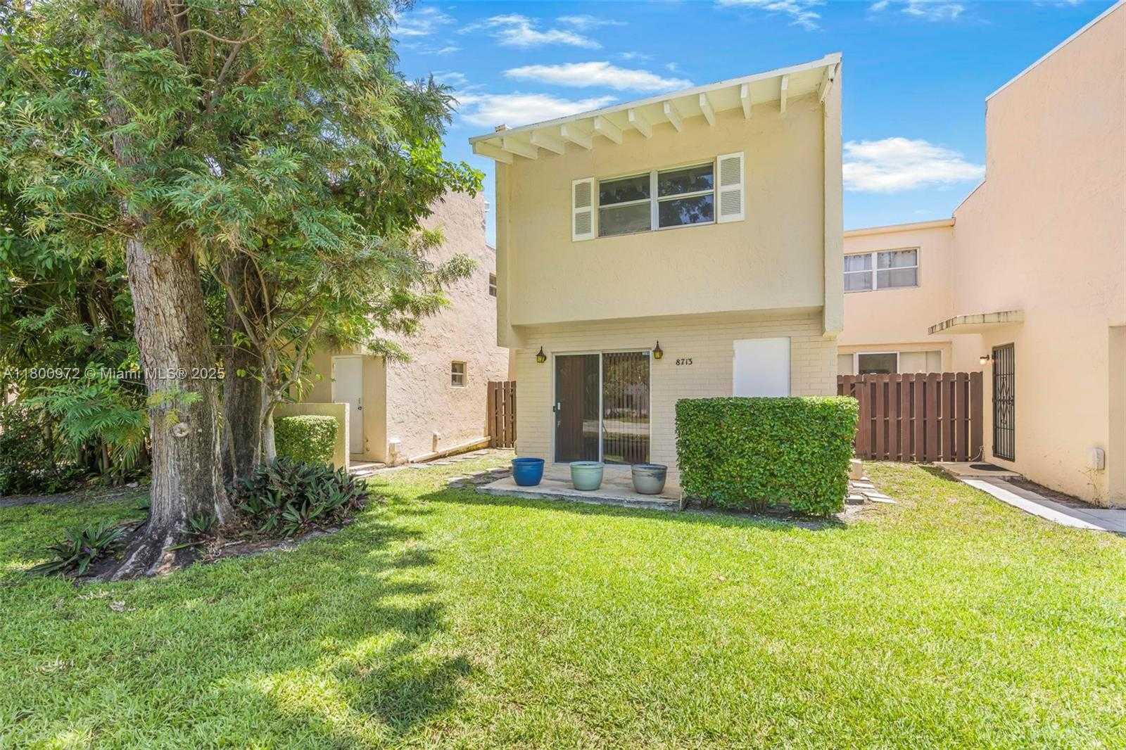 Small Image of 8713 NORTH EAST 4TH AVE RD #8713, Miami Shores Number 19