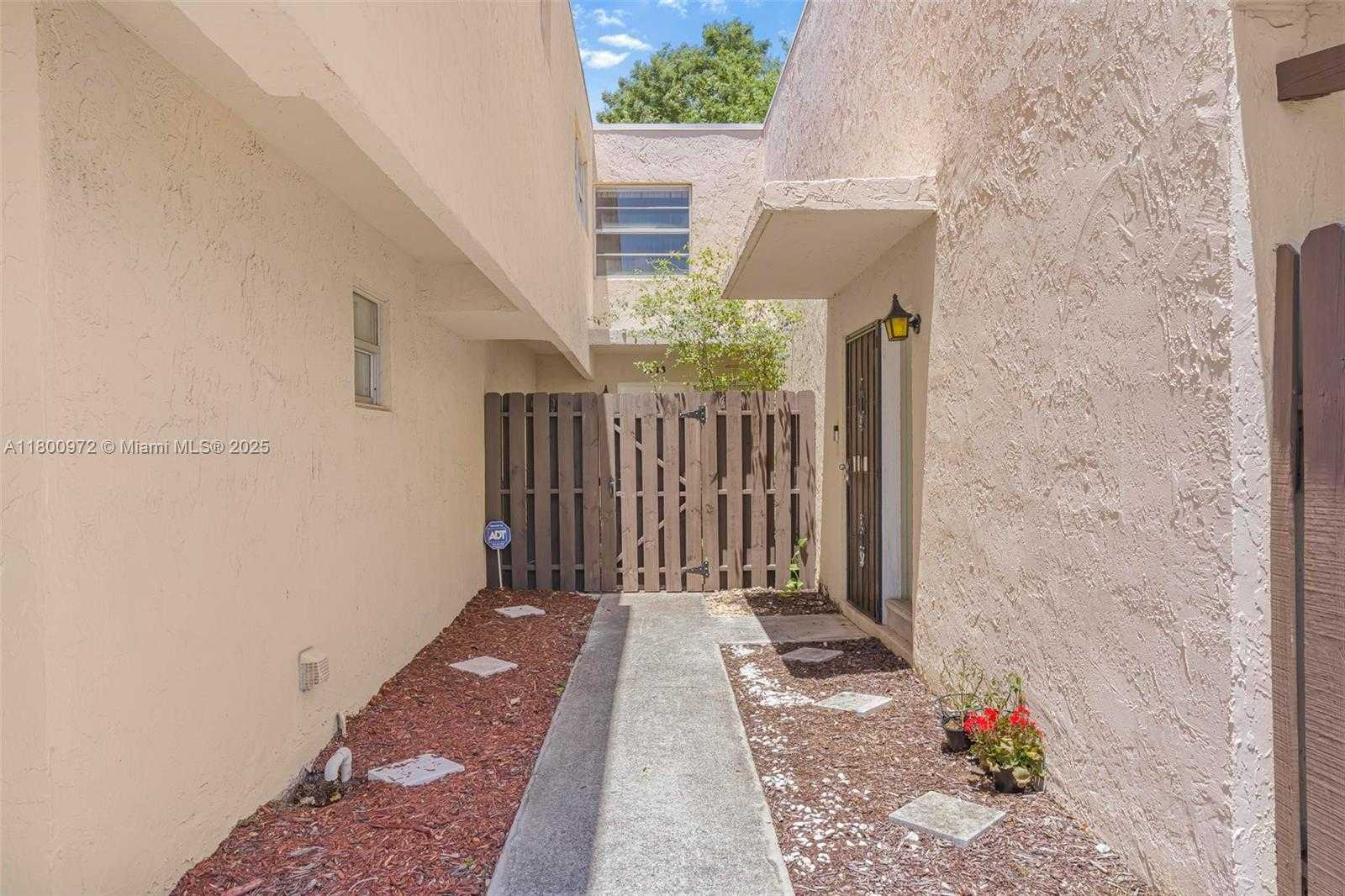 Small Image of 8713 NORTH EAST 4TH AVE RD #8713, Miami Shores Number 2