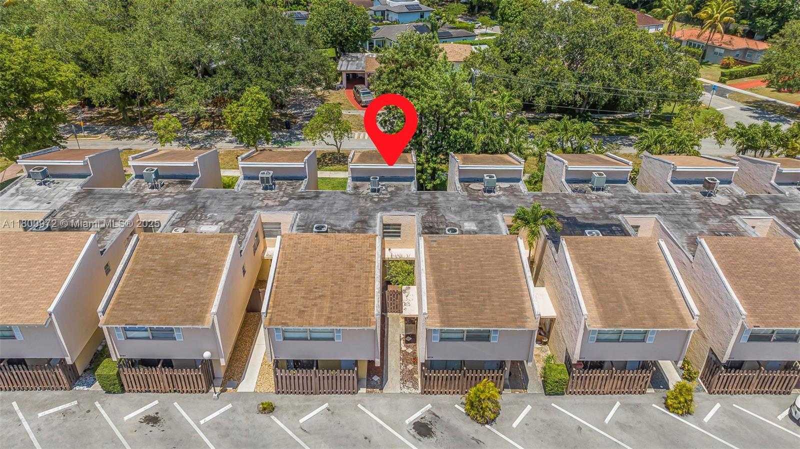 Small Image of 8713 NORTH EAST 4TH AVE RD #8713, Miami Shores Number 21