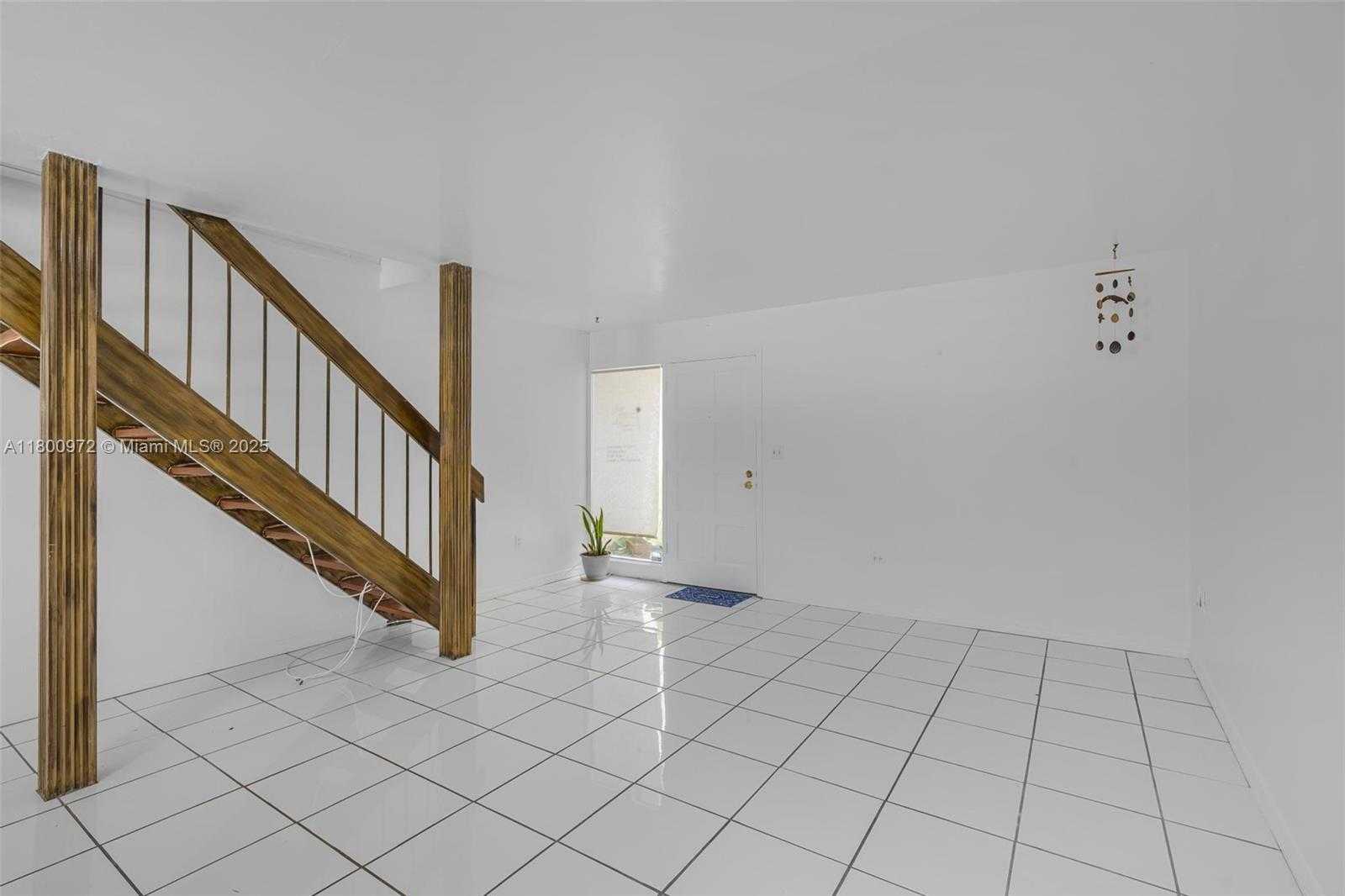 Small Image of 8713 NORTH EAST 4TH AVE RD #8713, Miami Shores Number 6