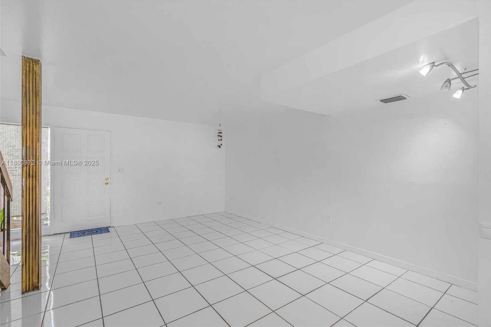 Small Image of 8713 NORTH EAST 4TH AVE RD #8713, Miami Shores Number 7