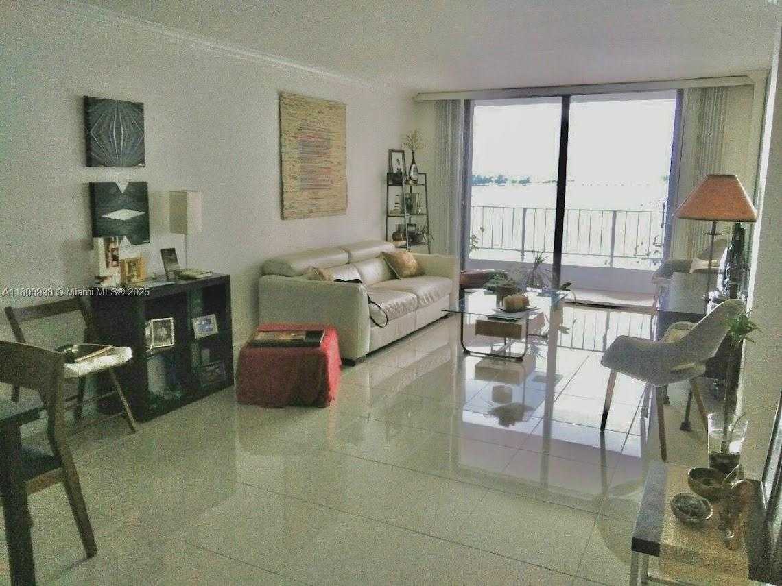 Small Image of 200 SOUTH EAST 15TH RD #9B, Miami Number 15