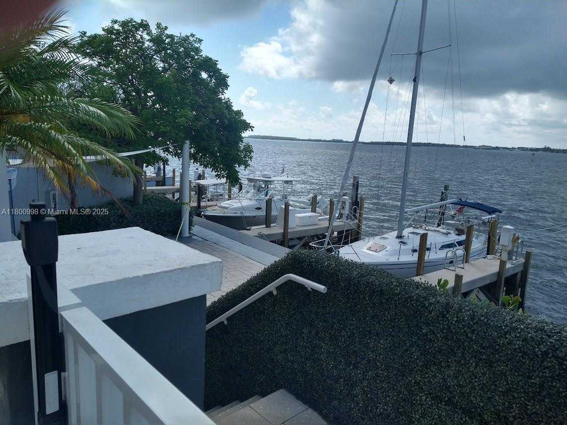 Small Image of 200 SOUTH EAST 15TH RD #9B, Miami Number 30