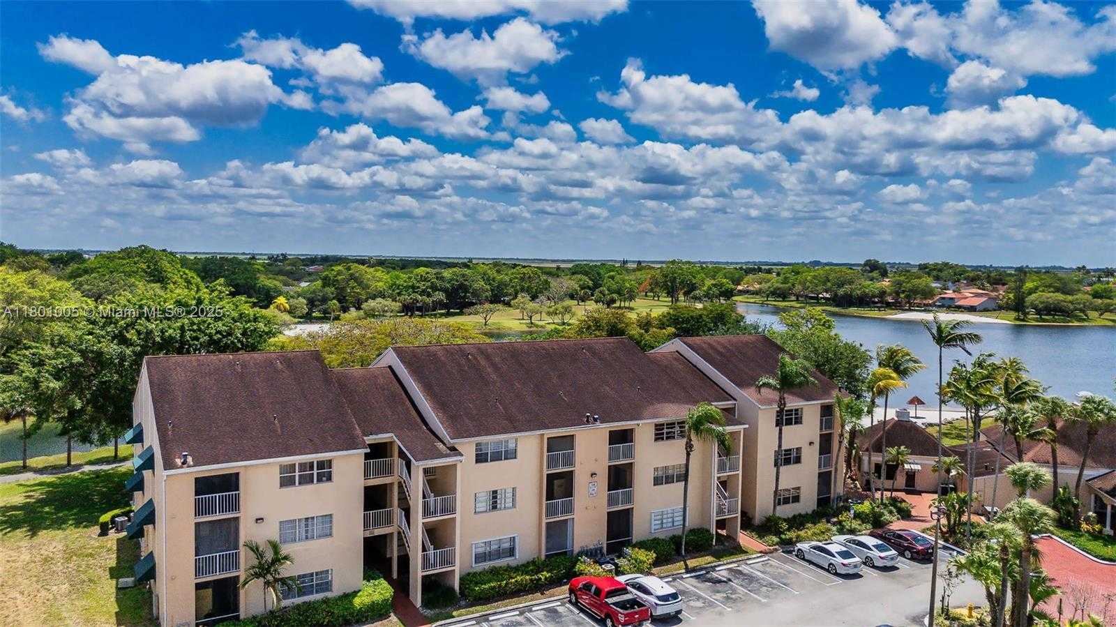 Small Image of 15295 SOUTH WEST 107TH LN #1009, Miami Number 20