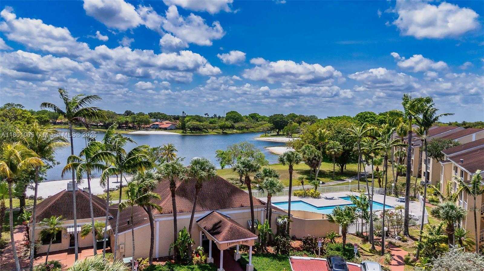 Small Image of 15295 SOUTH WEST 107TH LN #1009, Miami Number 23