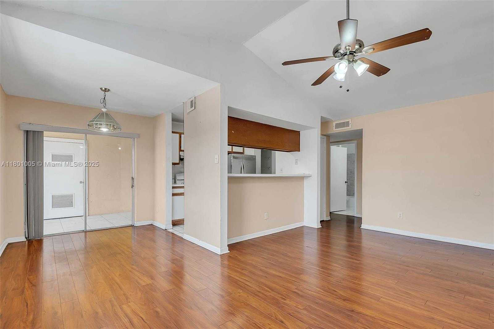 Small Image of 15295 SOUTH WEST 107TH LN #1009, Miami Number 3