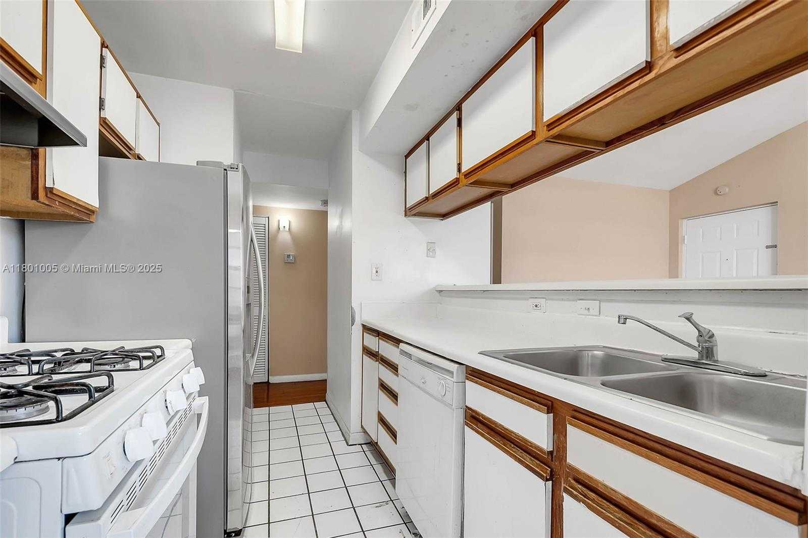 Small Image of 15295 SOUTH WEST 107TH LN #1009, Miami Number 6