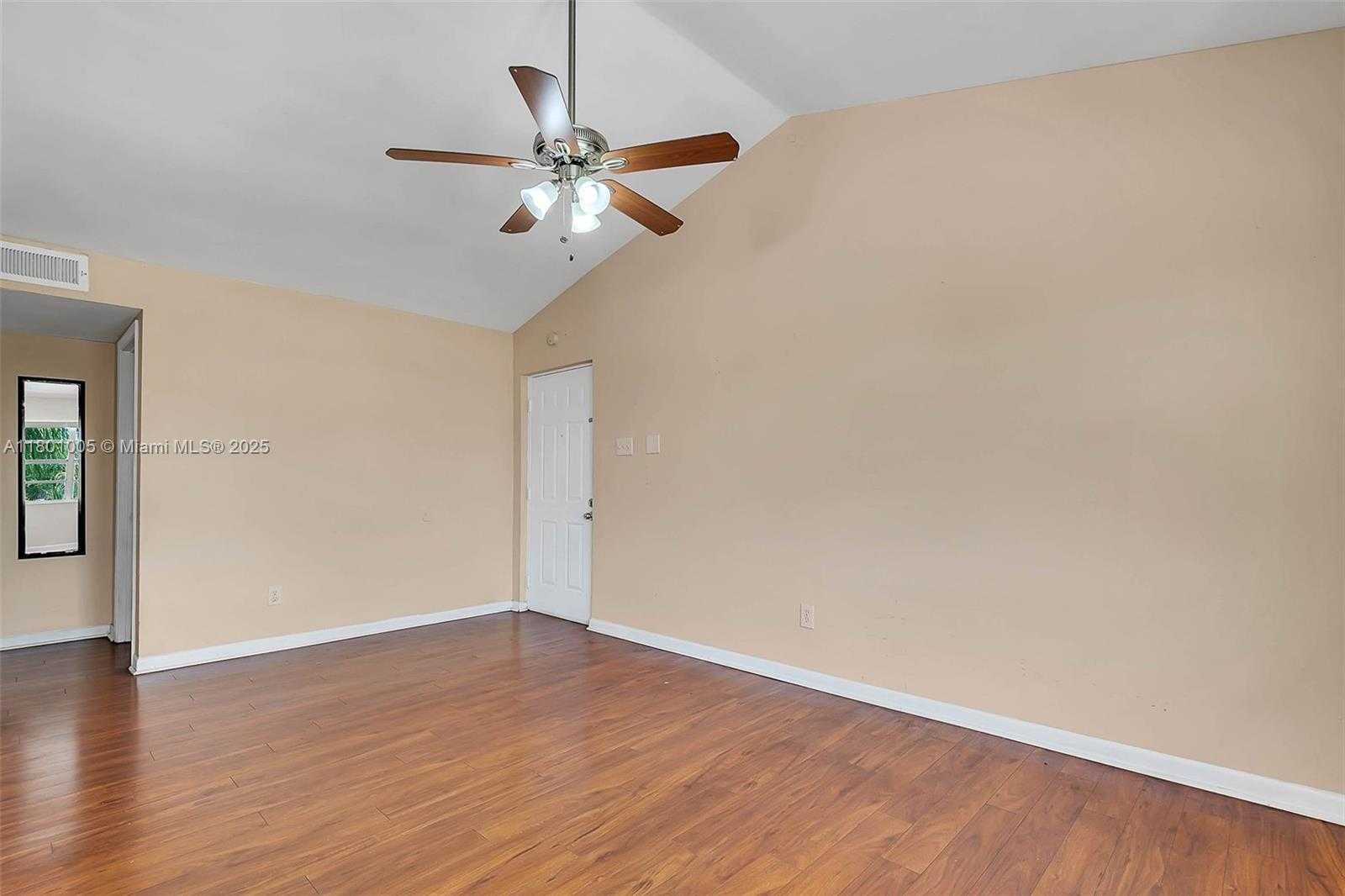 Small Image of 15295 SOUTH WEST 107TH LN #1009, Miami Number 8