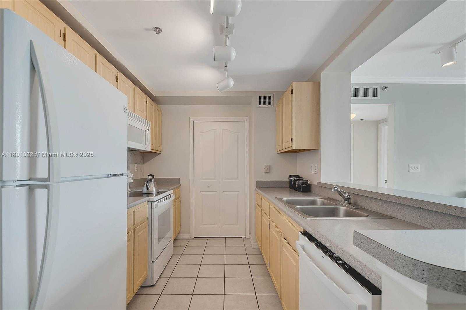 Small Image of 2665 SOUTH WEST 37TH AVE #1508, Miami Number 3