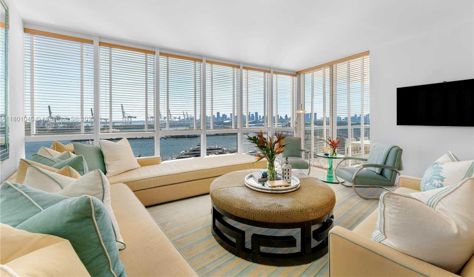 Small Image of 400 ALTON RD #1101, Miami Beach Number 17