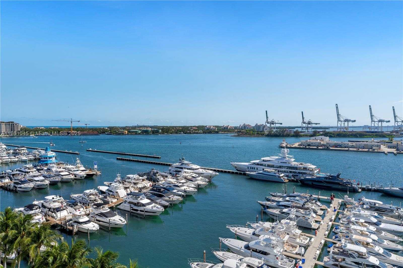Small Image of 400 ALTON RD #1101, Miami Beach Number 22