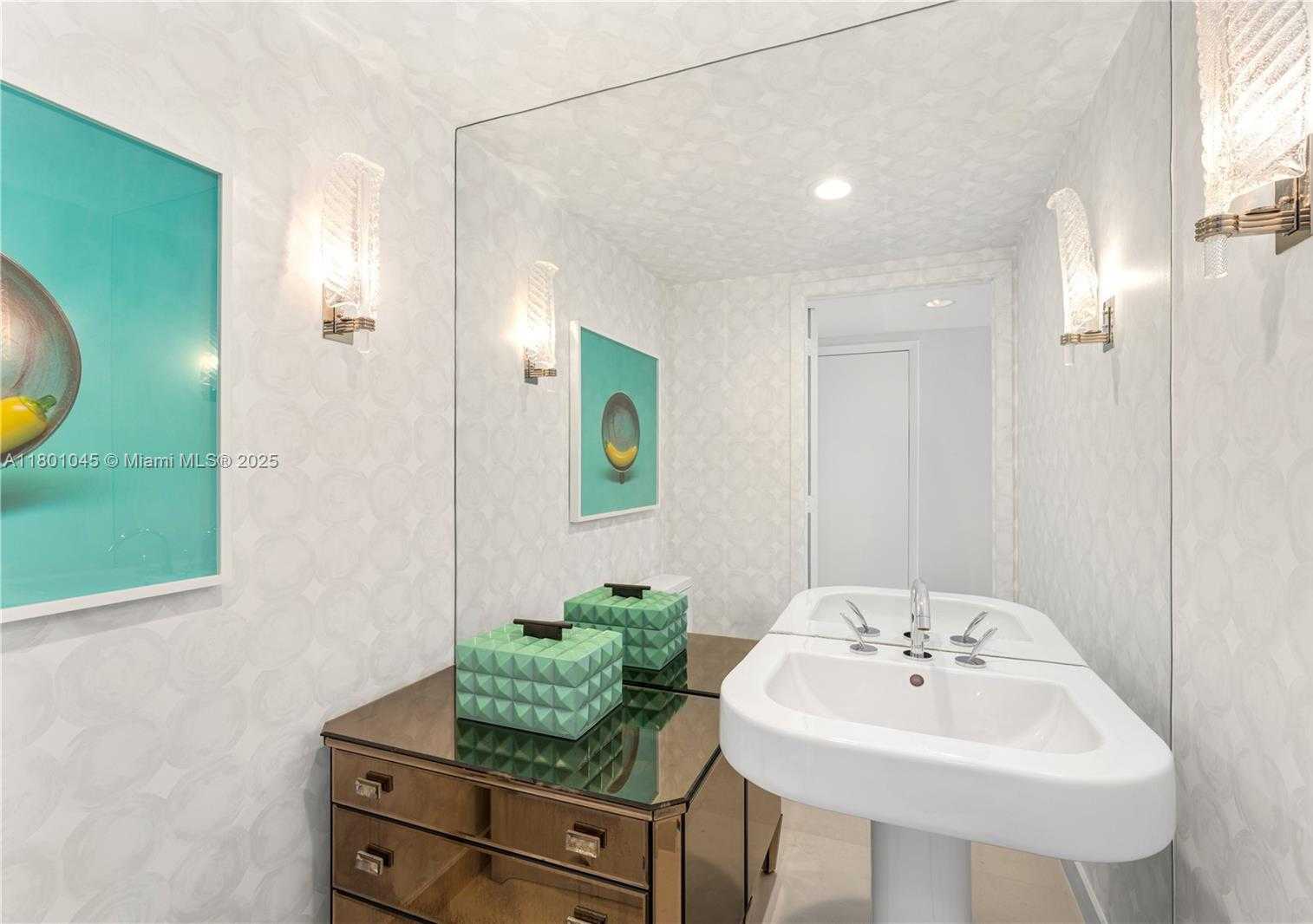 Small Image of 400 ALTON RD #1101, Miami Beach Number 26