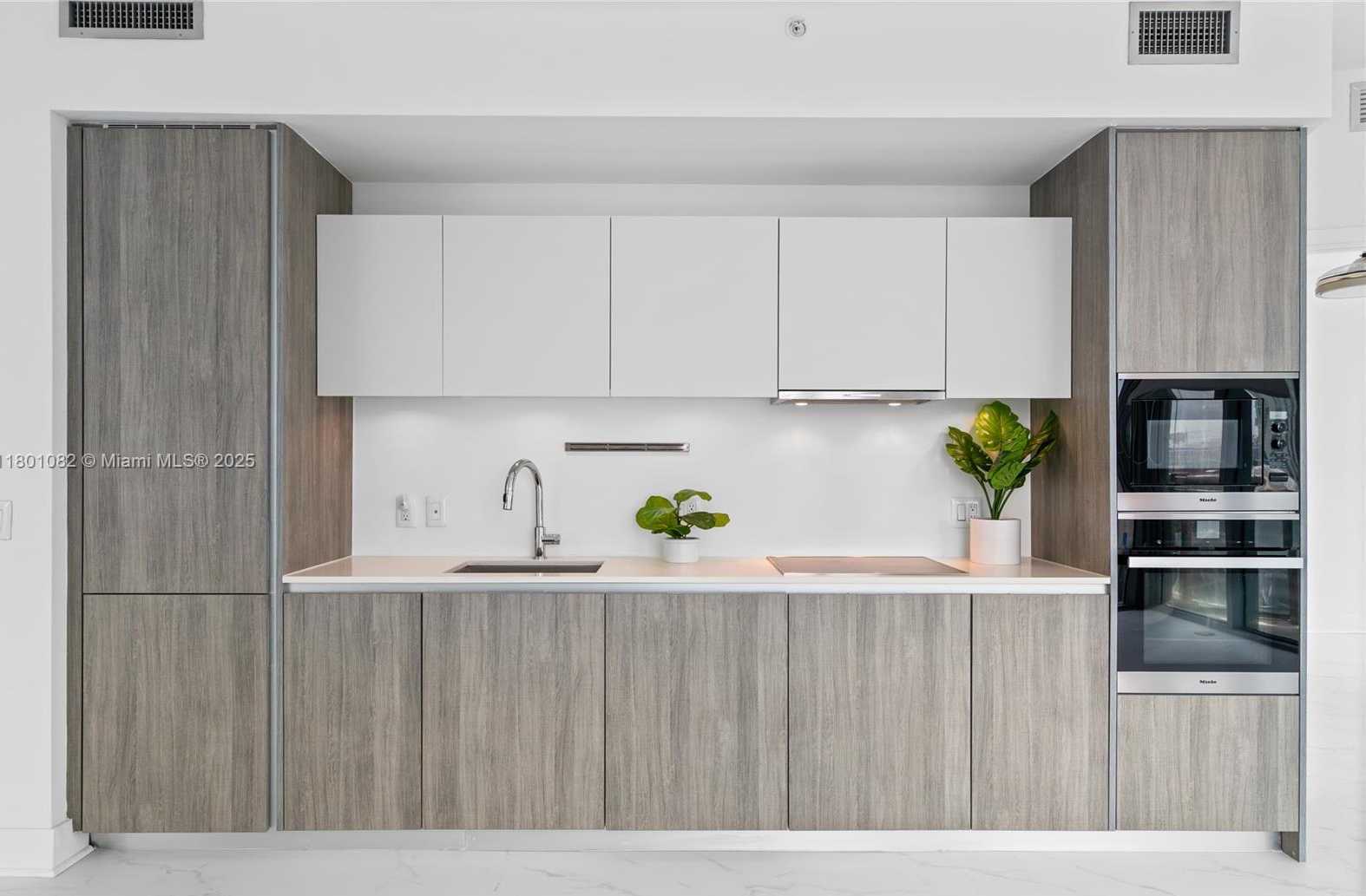 Small Image of 2900 NORTH EAST 7TH AVE #1409, Miami Number 19
