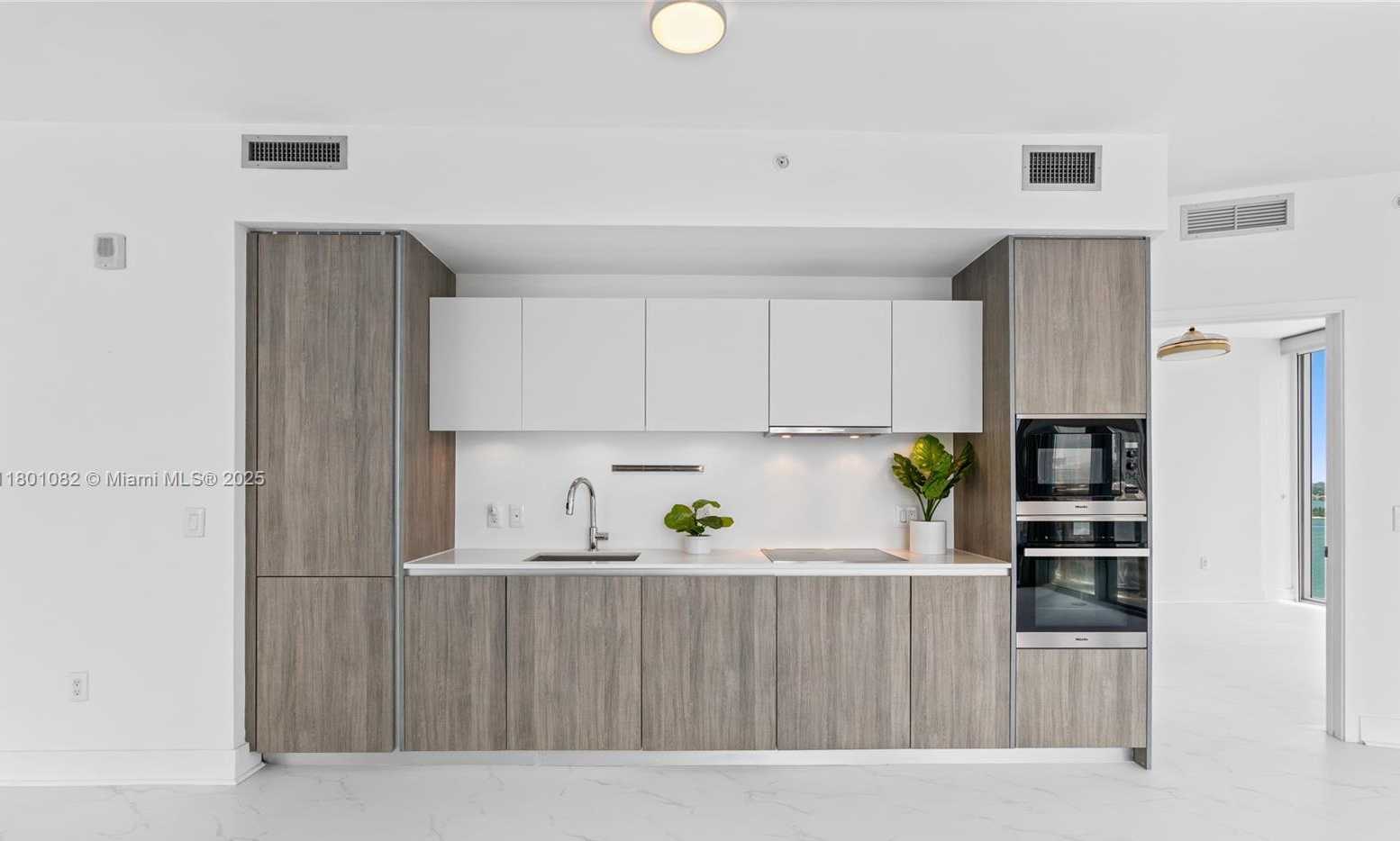 Small Image of 2900 NORTH EAST 7TH AVE #1409, Miami Number 20
